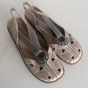 Remonte Dorndorf Beige‎ Leather Sandals EU 40 (US 9) Closed Toe Embellished